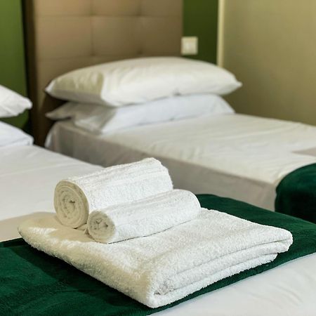 Louma Rooms Bari Esterno foto